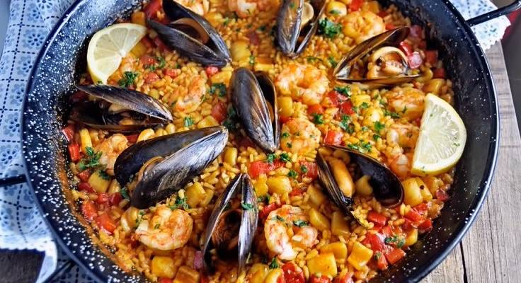 Cook a real Spanish paella!
